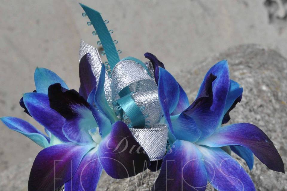 Silver cuff with blue dendros.jpg
