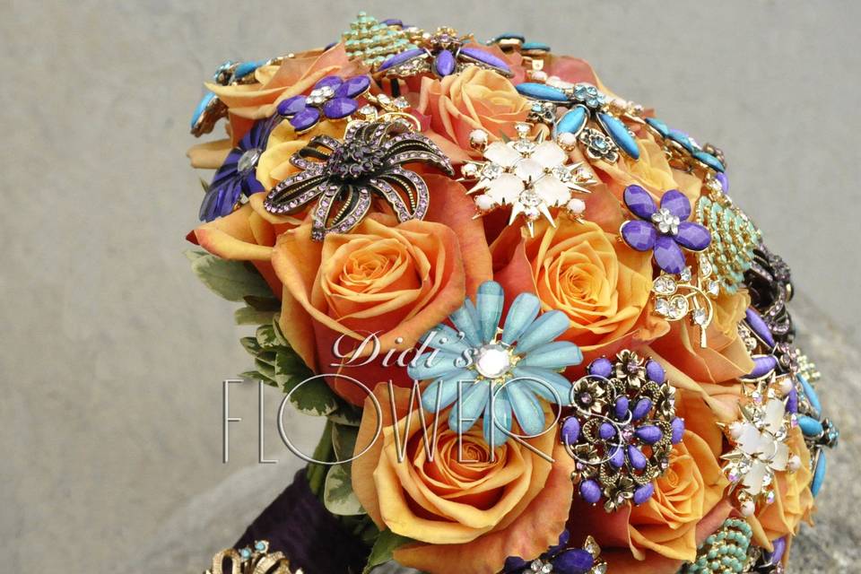 Brooch bouquet