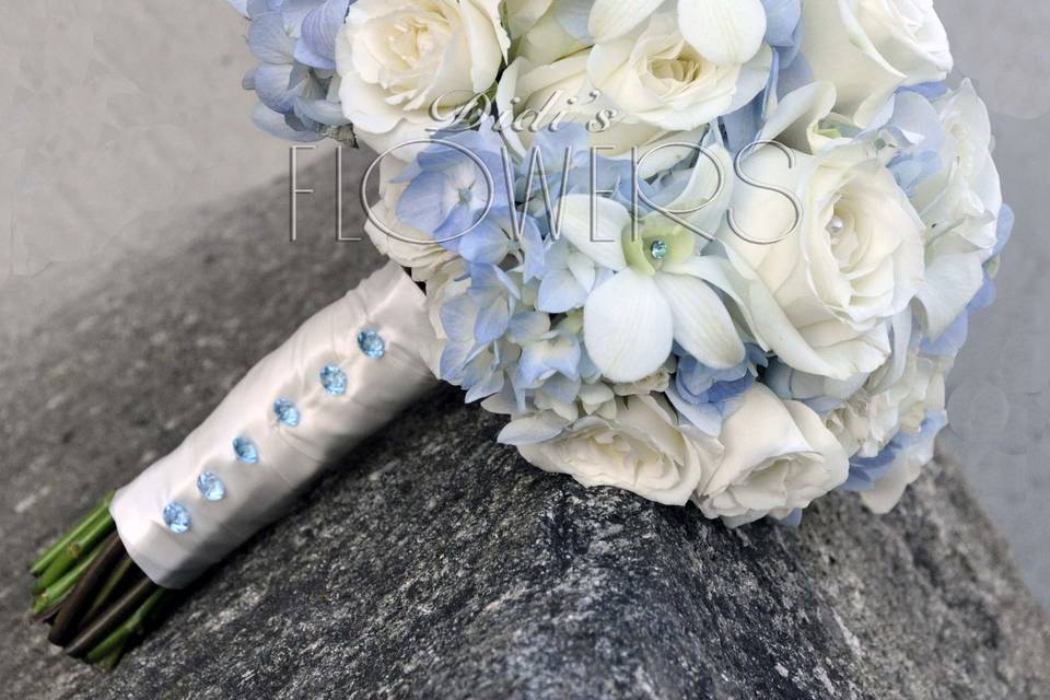 Soft blue & white bouquet
