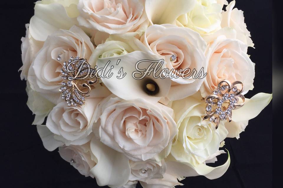 Ivory/White Bouquet
