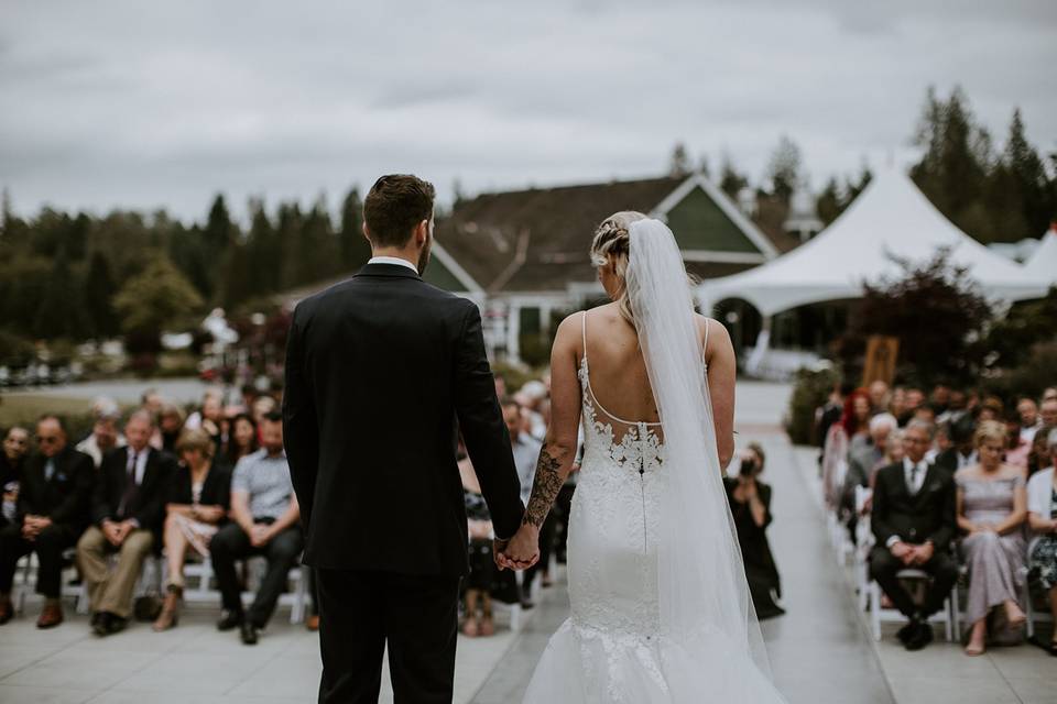 Outdoor Vancouver Wedding