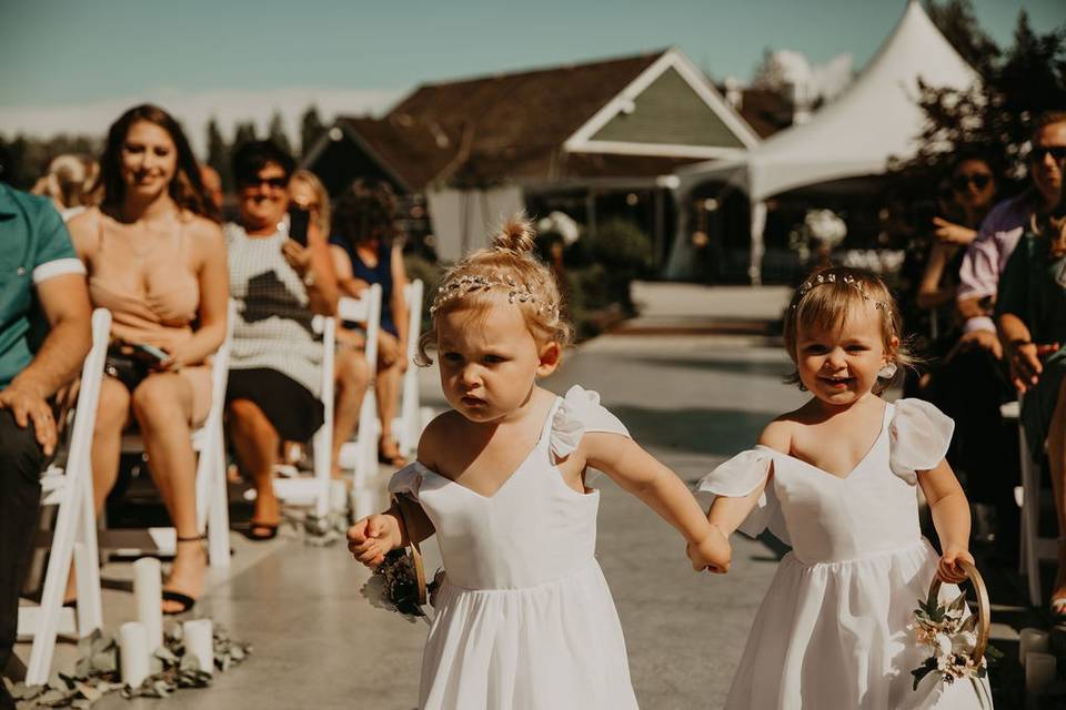 Outdoor Vancouver Wedding