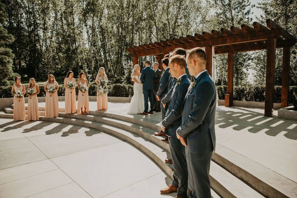 Outdoor Vancouver Wedding