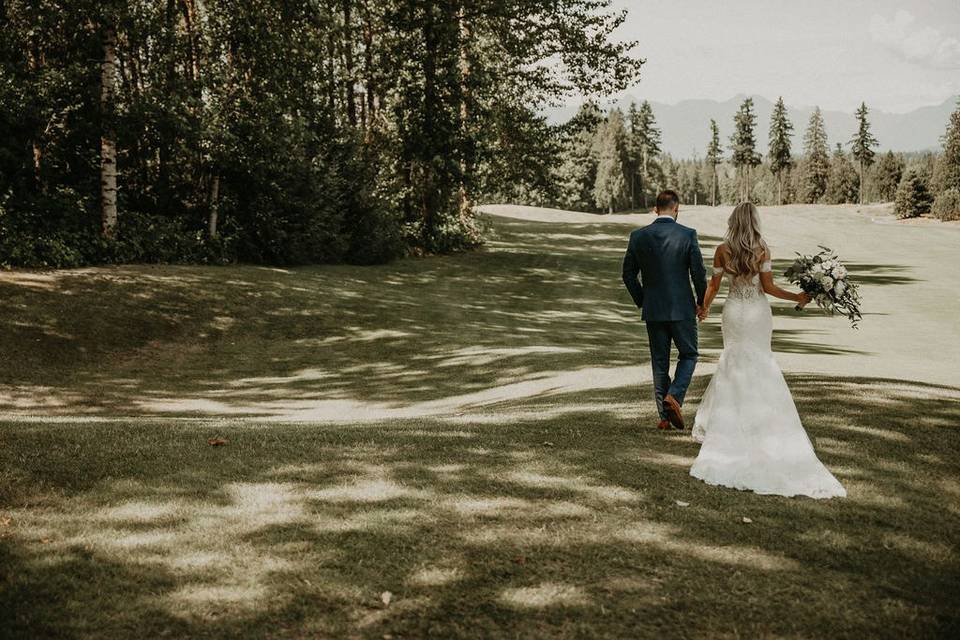 Outdoor Vancouver Wedding