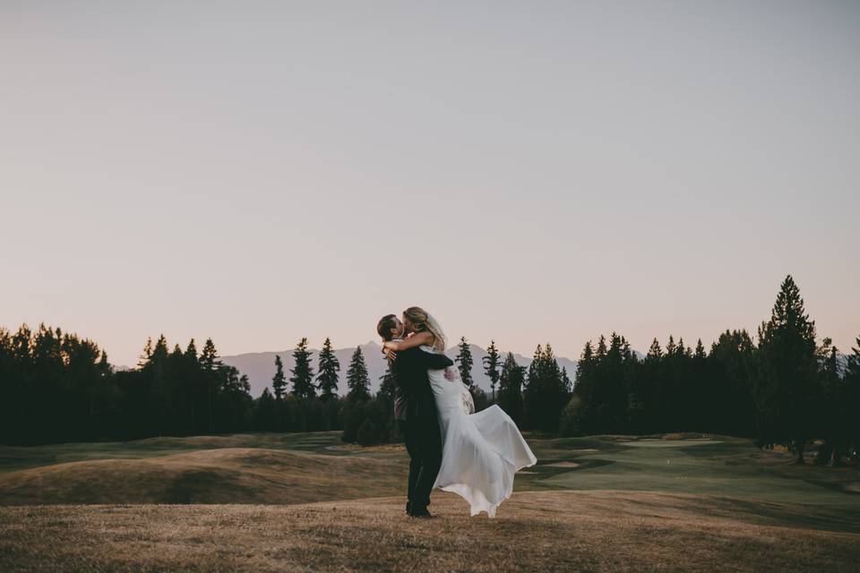 Outdoor Vancouver Wedding