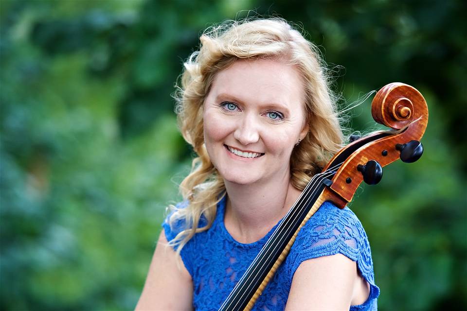 Jennifer Moersch ~ Cellist and Ensembles