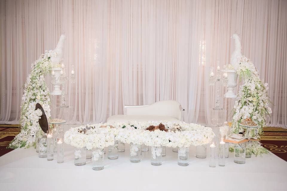 Sweetheart table