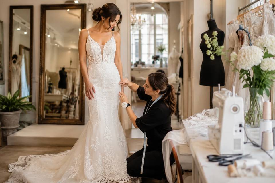 Gunit's Boutique, Custom Tailoring and Bridal Alterations