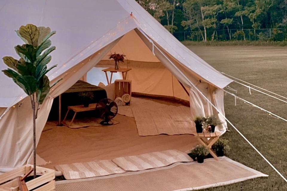 Canvas tent