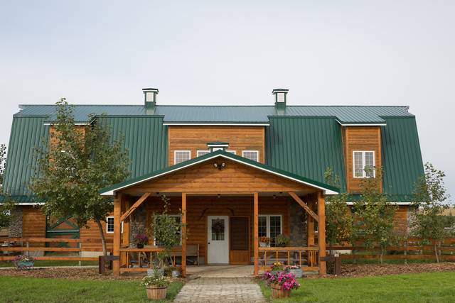 Calgary, Alberta Rustic Farm Wedding Venue