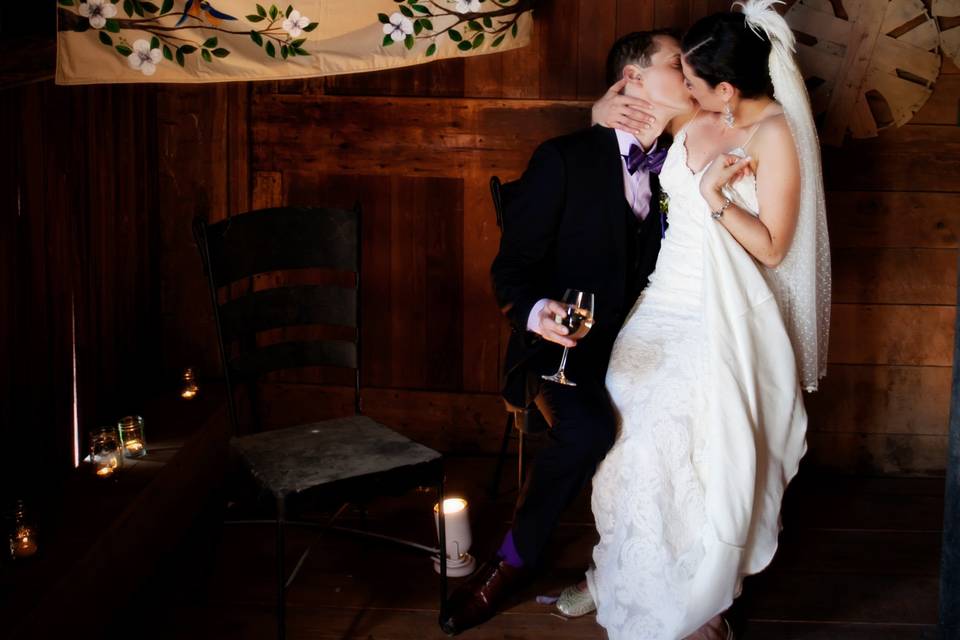Unique barn wedding decor as b