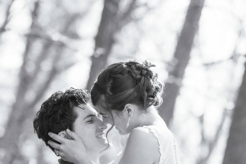 Kawartha Lakes wedding couple