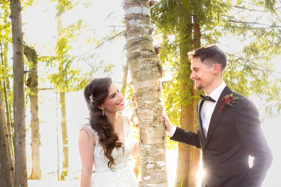 Muskoka wedding couple enjoy p