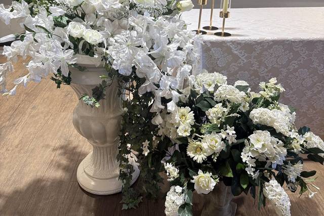 Head Table Floor Arrangements