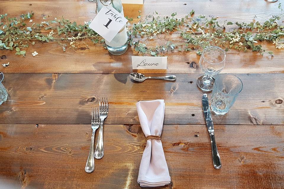 Rustic table setting