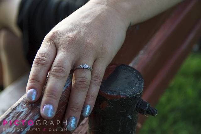 Pictograph_Mike and lise_130720_0027.jpg
