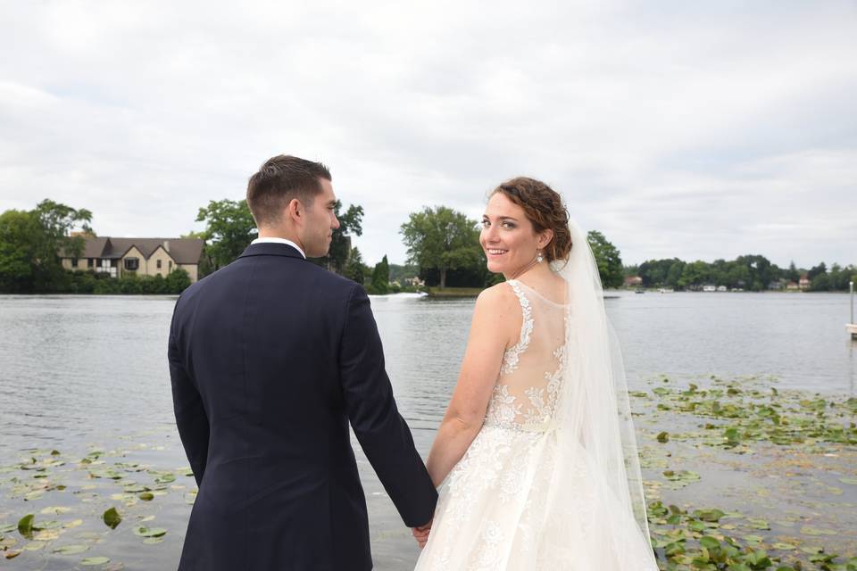 Bride & groom - Lake photos