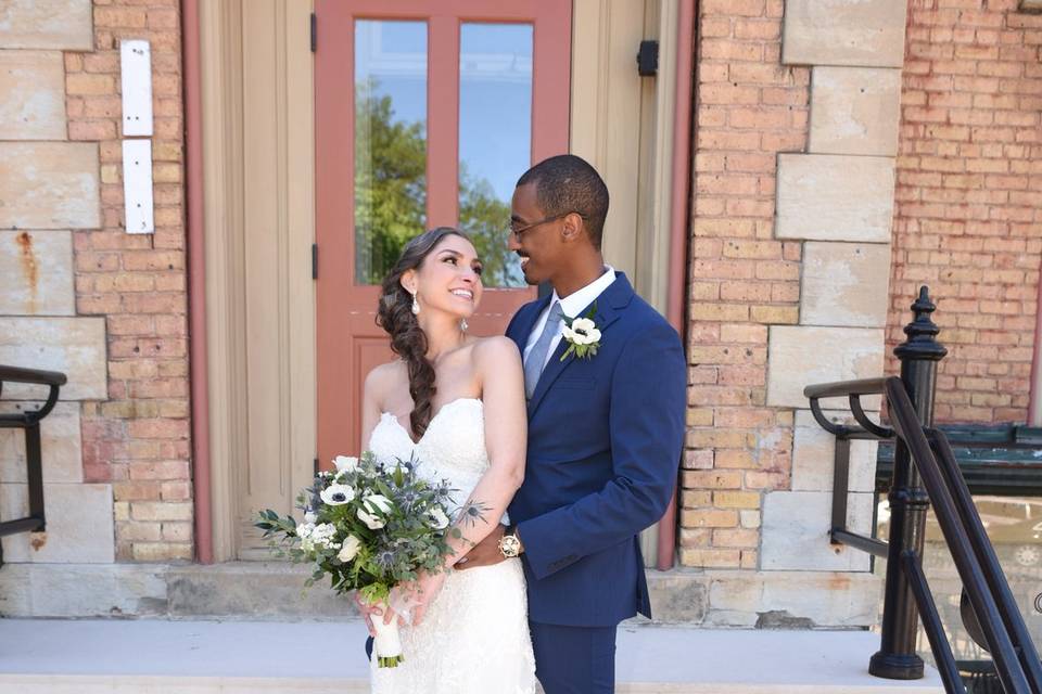 Bride and groom pictures