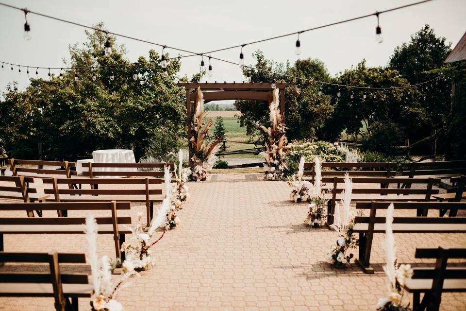 The Lodge Outdoor Ceremony