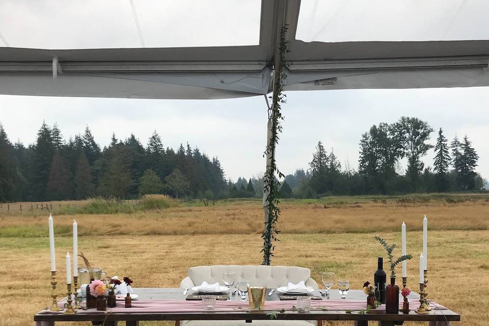 Vintage sweetheart table