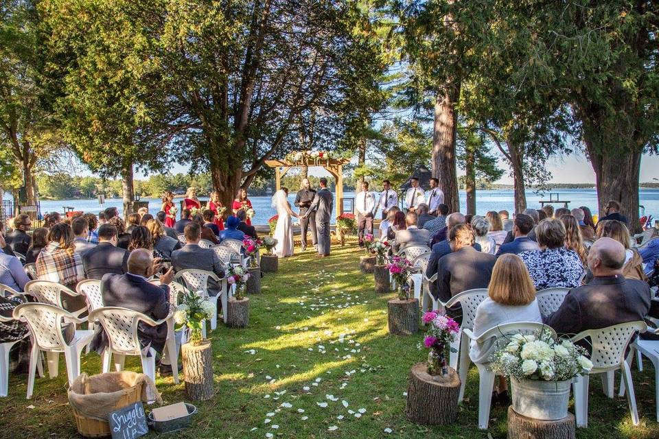 Lakeshore Lawn ceremony