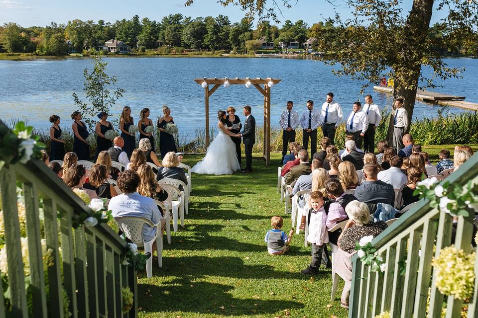 Maple lawn ceremony