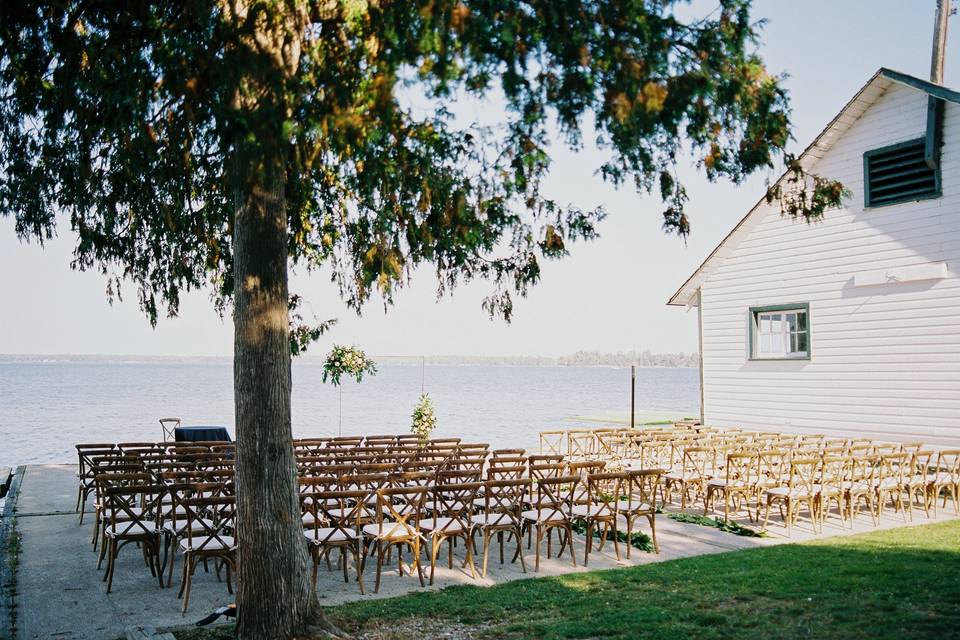 Maple lawn ceremony