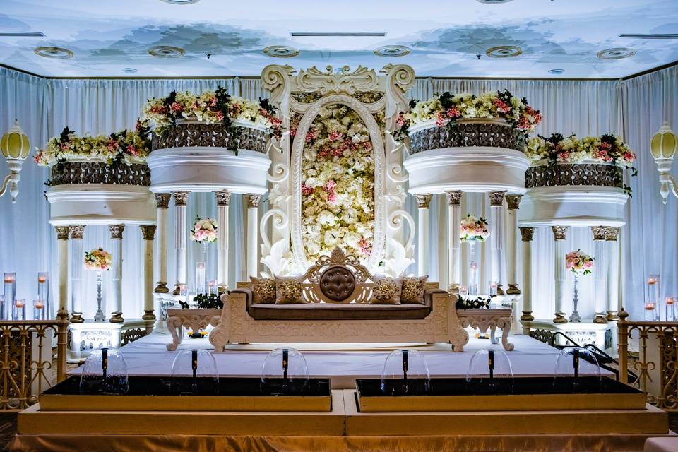 White wedding decor