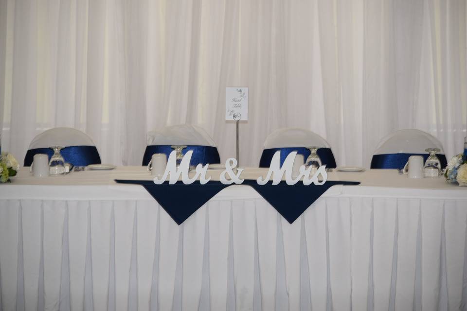 Head Table Set Up Example