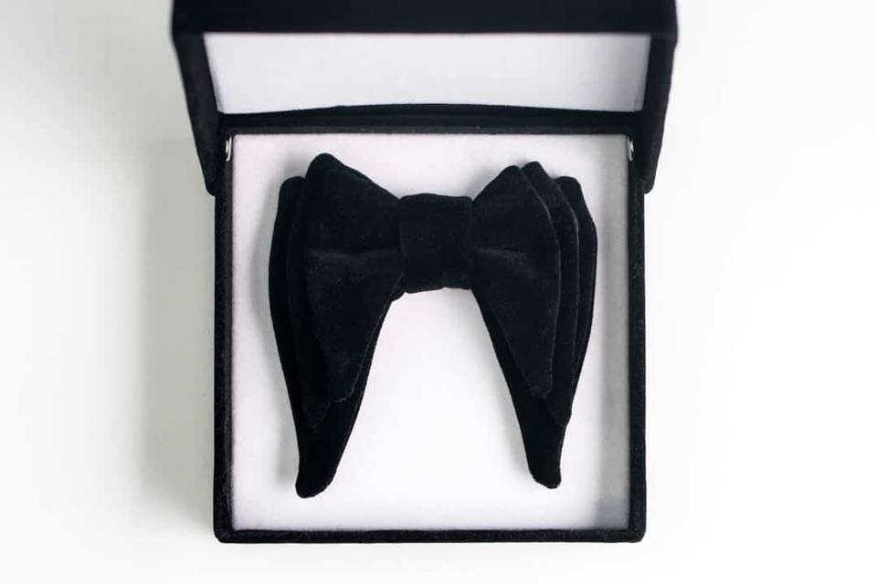 Adults Black triple layers Bow