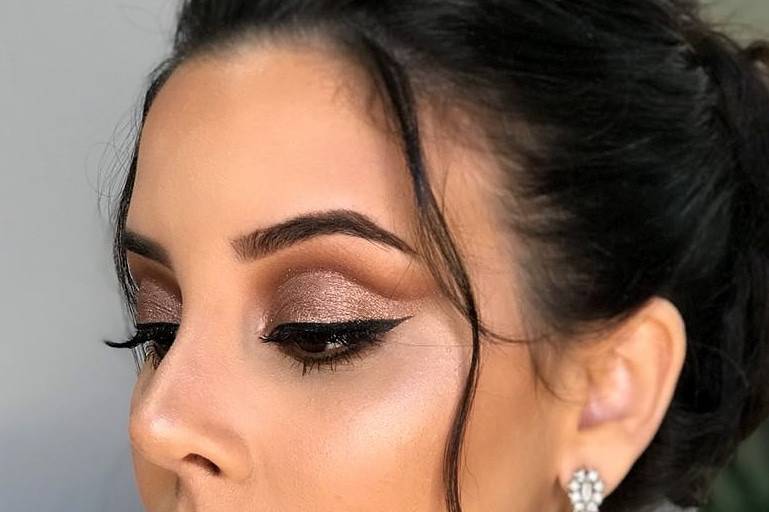 Glam makeup