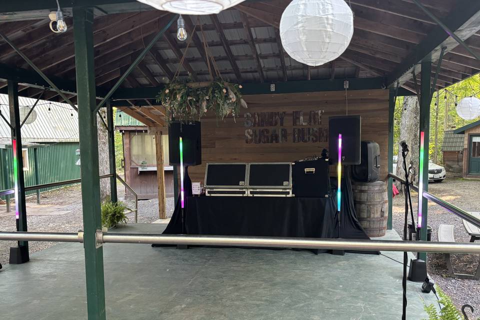 Setup with tube lights