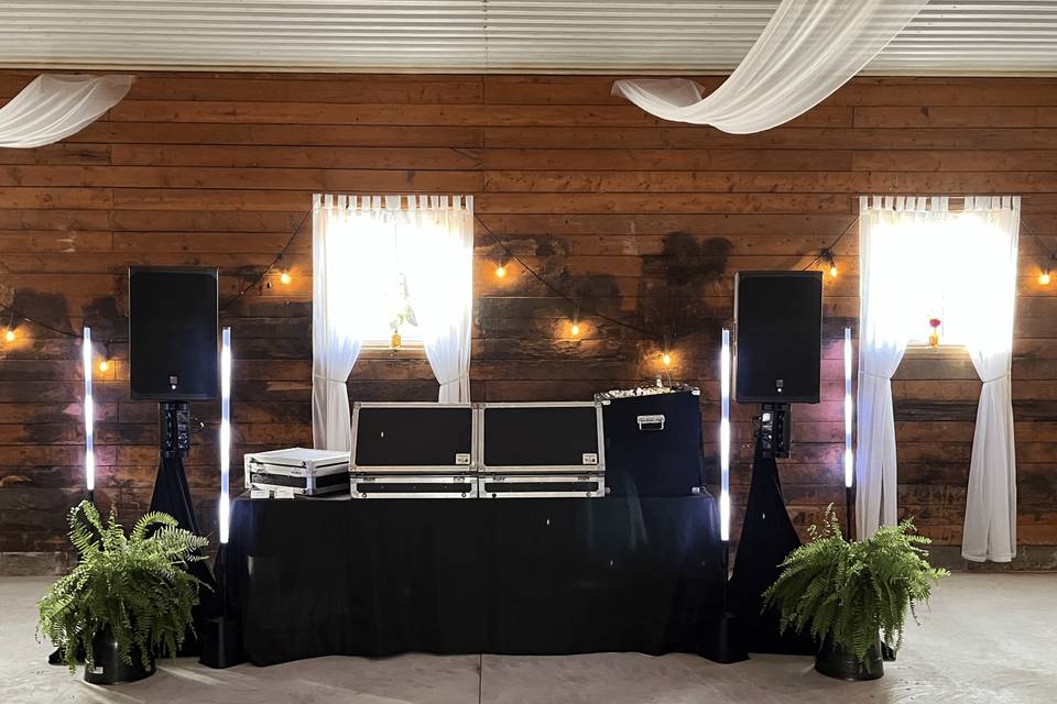 Nick & Larissa setup