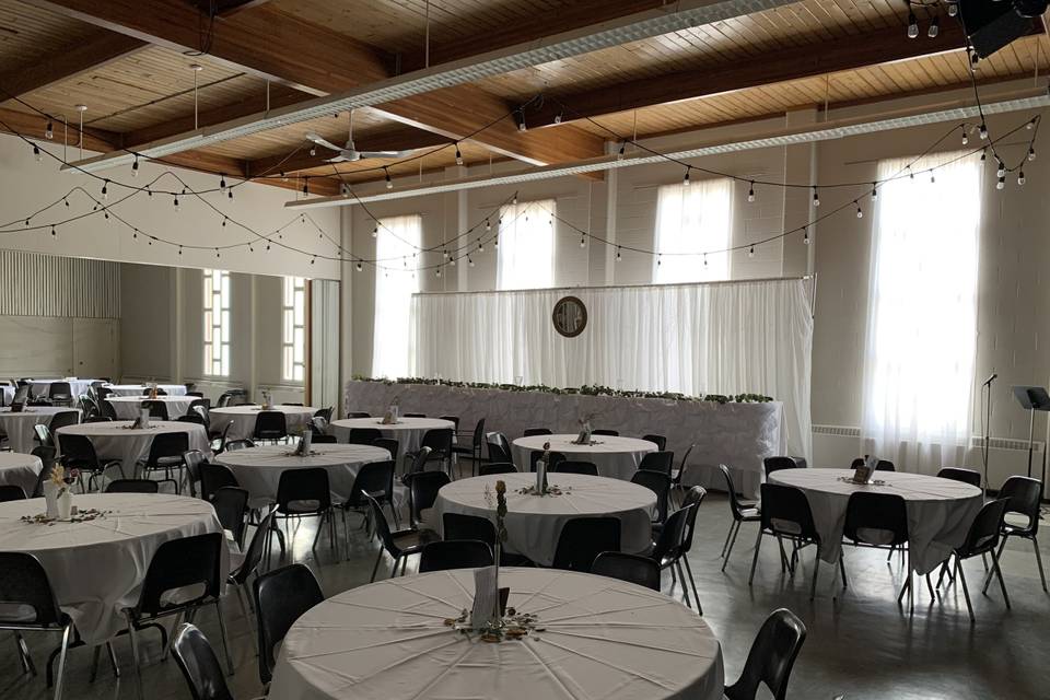 Spacious banquet hall