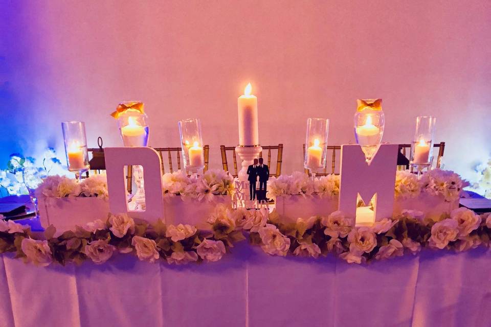 A dreamy sweetheart table