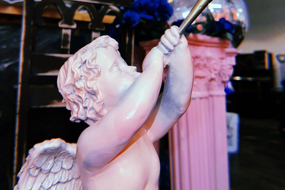Let the angels sing!
