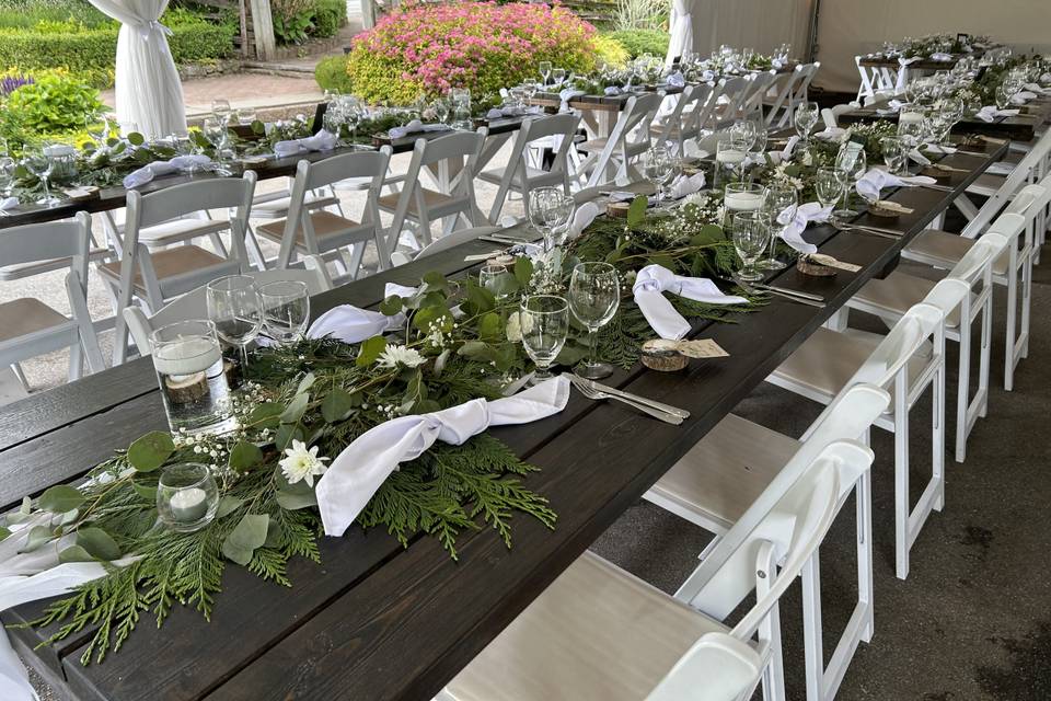 Reception greenery runners