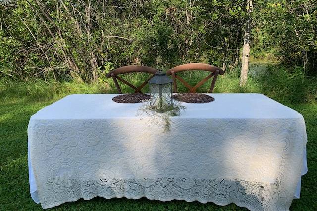 Bride and Groom Table