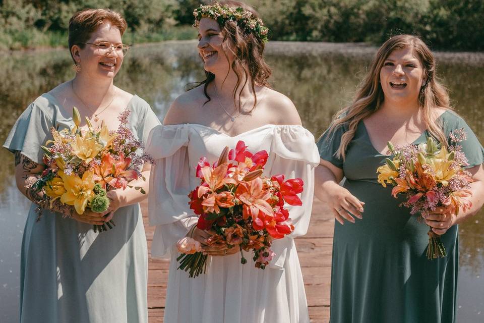 Bride & bridesmaid bouquets