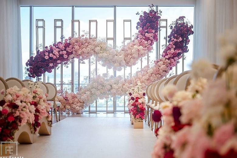 Modern Sculptural Arch