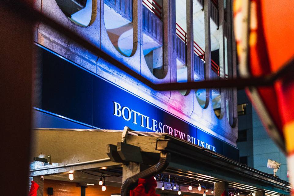 Bottlescrew Bill’s Pub