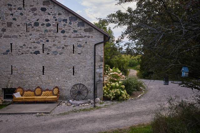 The Fieldstone Barn Venue Elora Weddingwire.ca