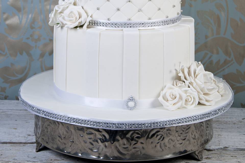 Simple white wedding cake