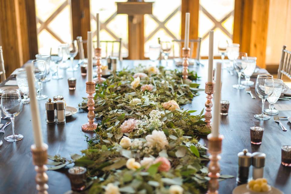 Head table garland