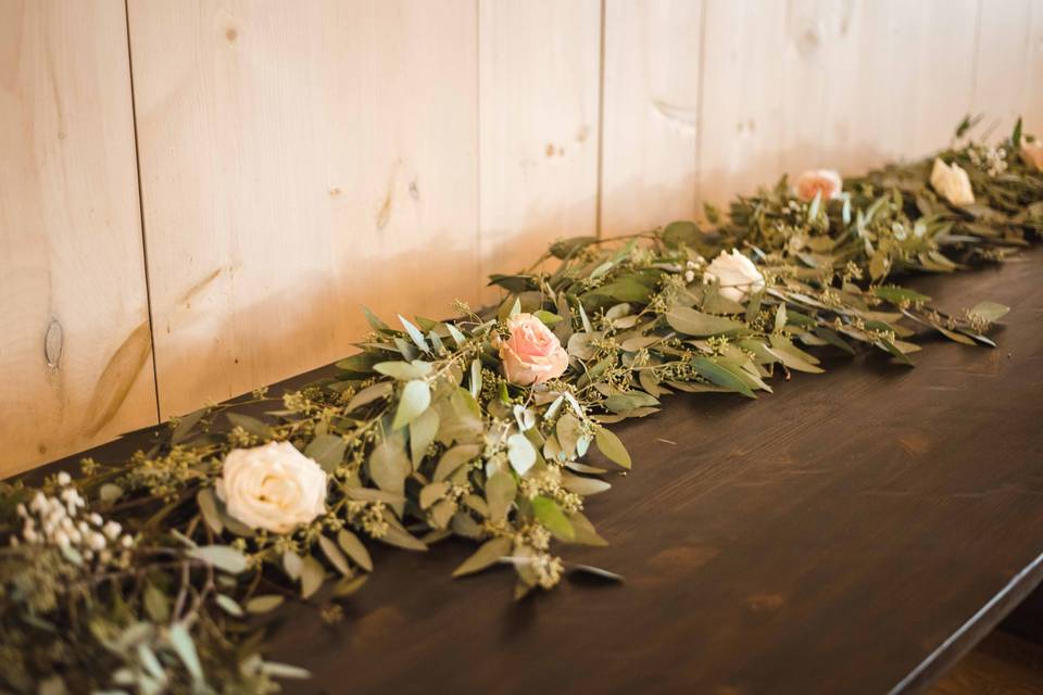 Table garland