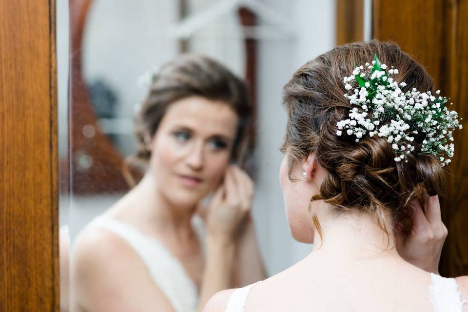 Babies' breath hairpiece