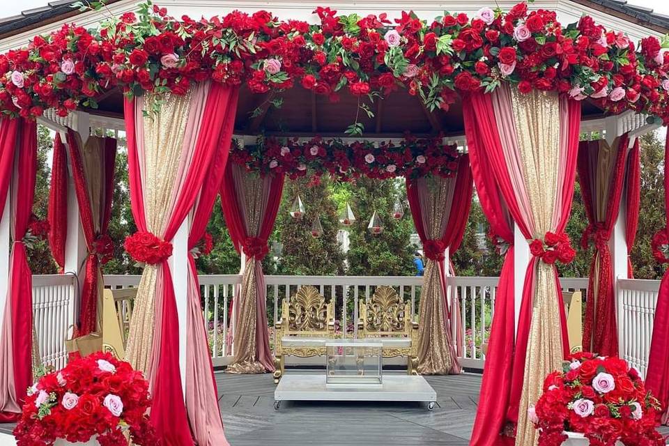 Outdoor gazebo