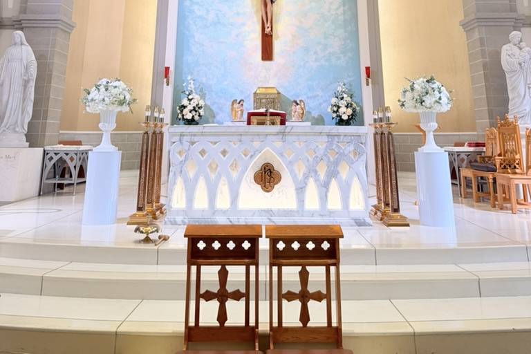 Church Podium Décor
