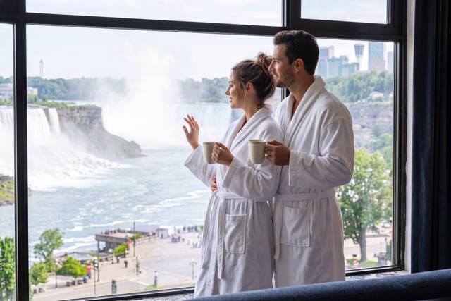 Fallsview Guestrooms & Suites