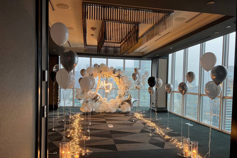 Balloon decor + light rental